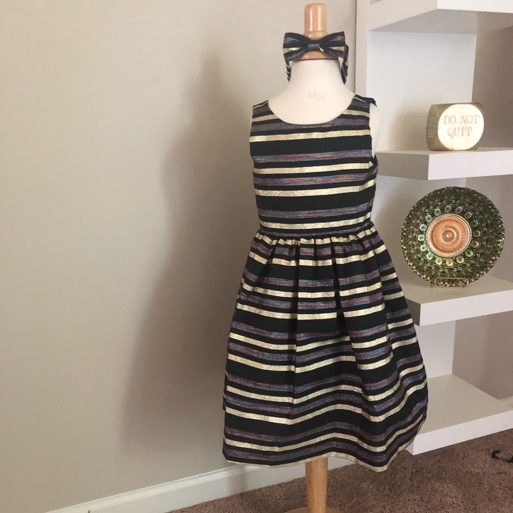 Girl dress size 5 with matching hair band